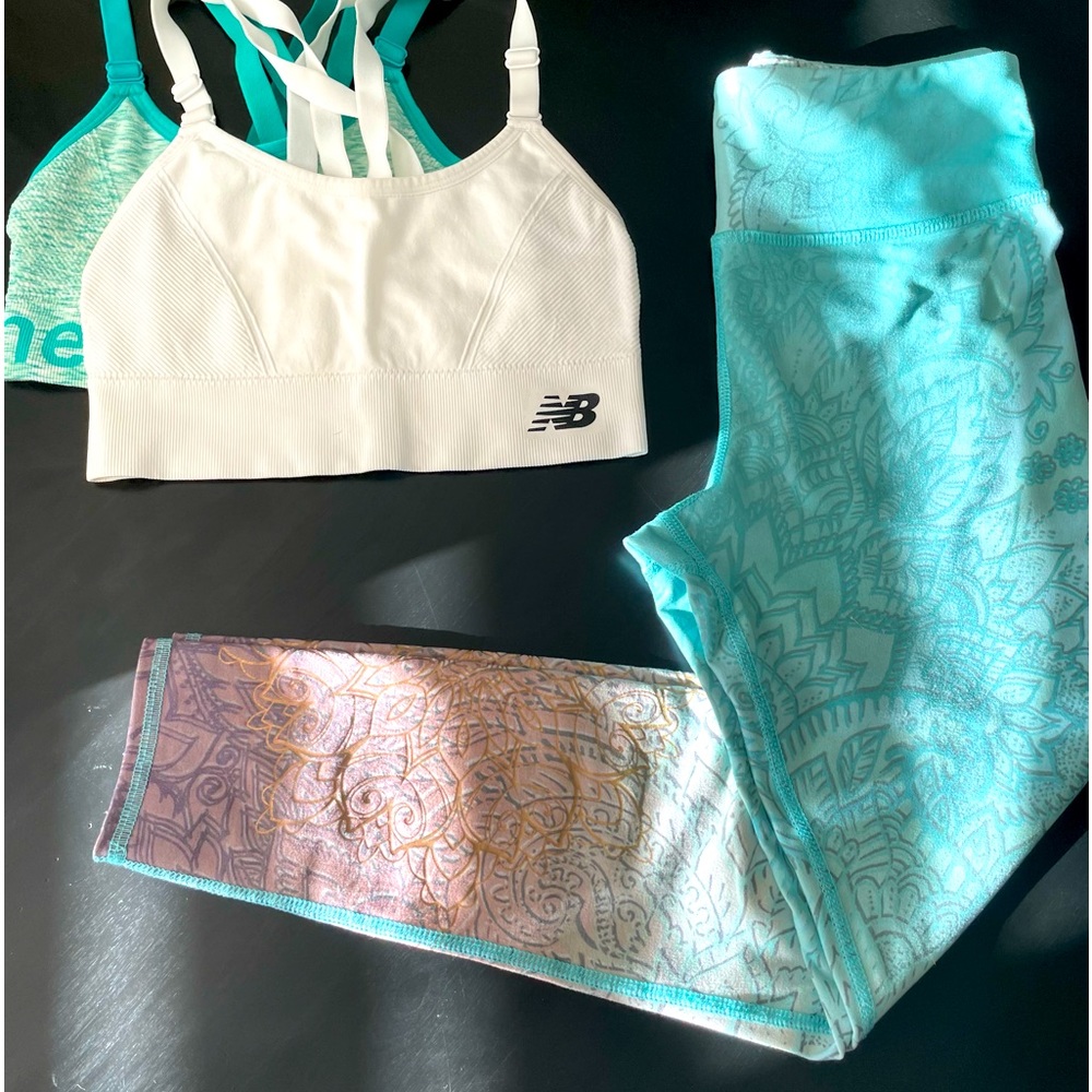 Running pants Athletic w/gold ,blueish green and some dusk rose 🏃🏼‍♀️💞